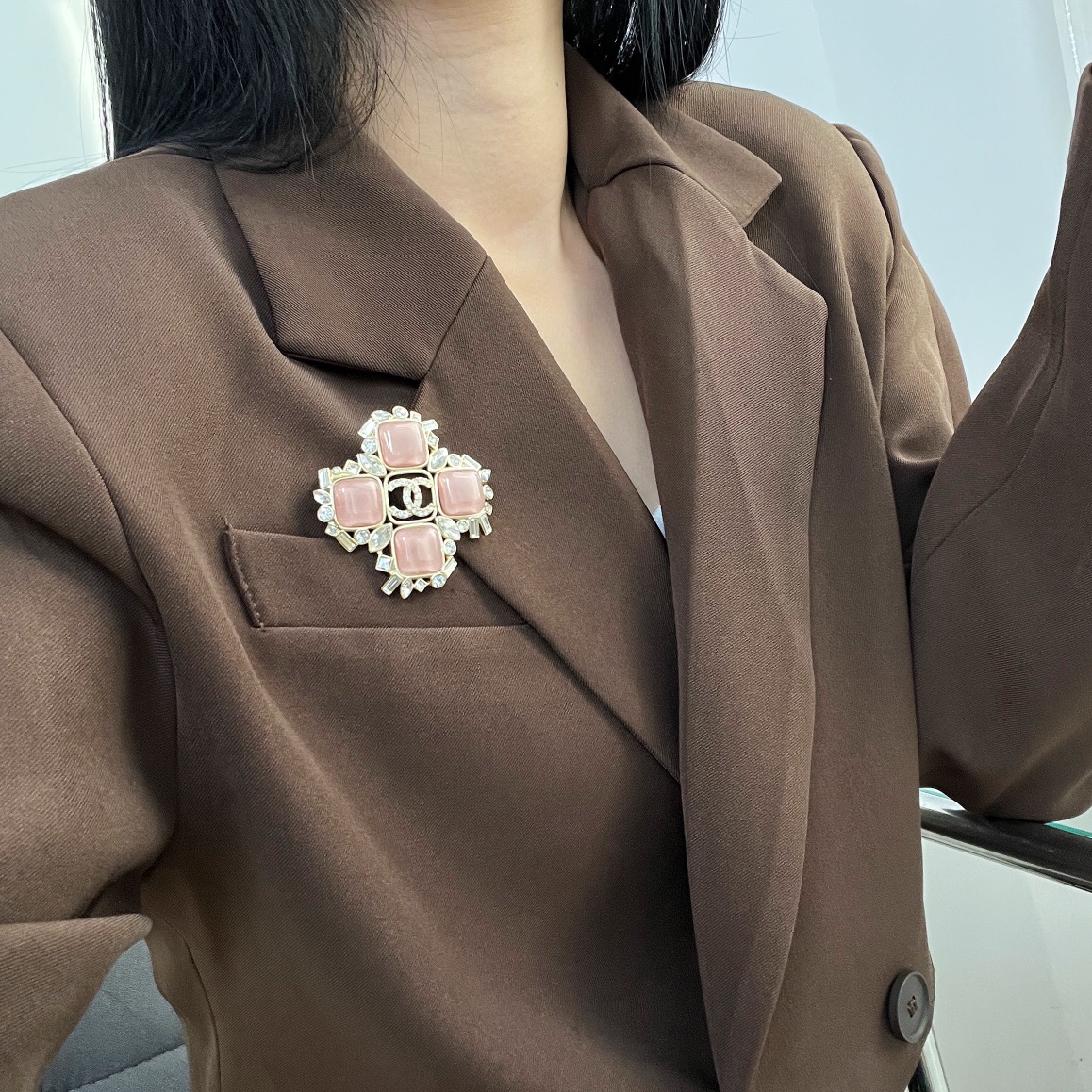 新款☑️CHANEL香奈儿双c粉宝石胸针