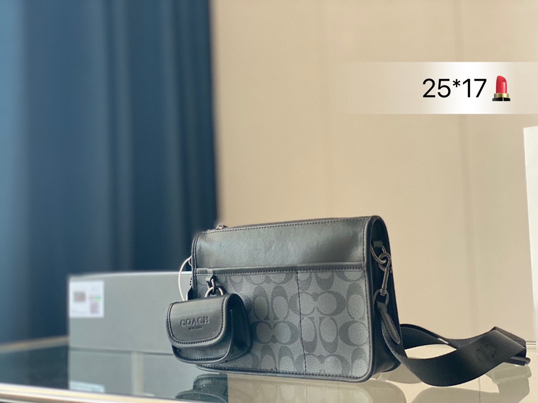 J5 配盒size：25*17cm C家 新配色! 男生都会喜欢的二合一!! 二合一的款式对于男生来说真的太友好了又能装又百搭 搜索 Coach 蔻驰  coach 男包 配盒size：25*17cm C家 新配色! 男生都会喜欢的二合一!! 二合一的款式对于男生来说真的太友好了又能装又百搭 搜索 Coach 蔻驰  coach 男包