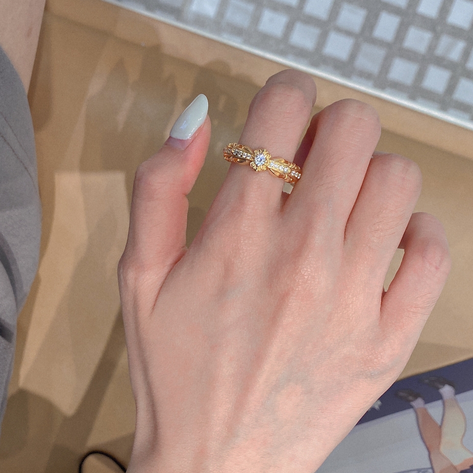 クロムハーツ克罗心戒指の洗練されたデザイン