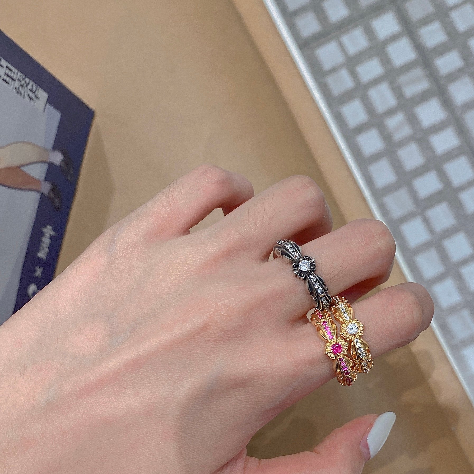 クロムハーツ克罗心戒指の洗練されたデザイン