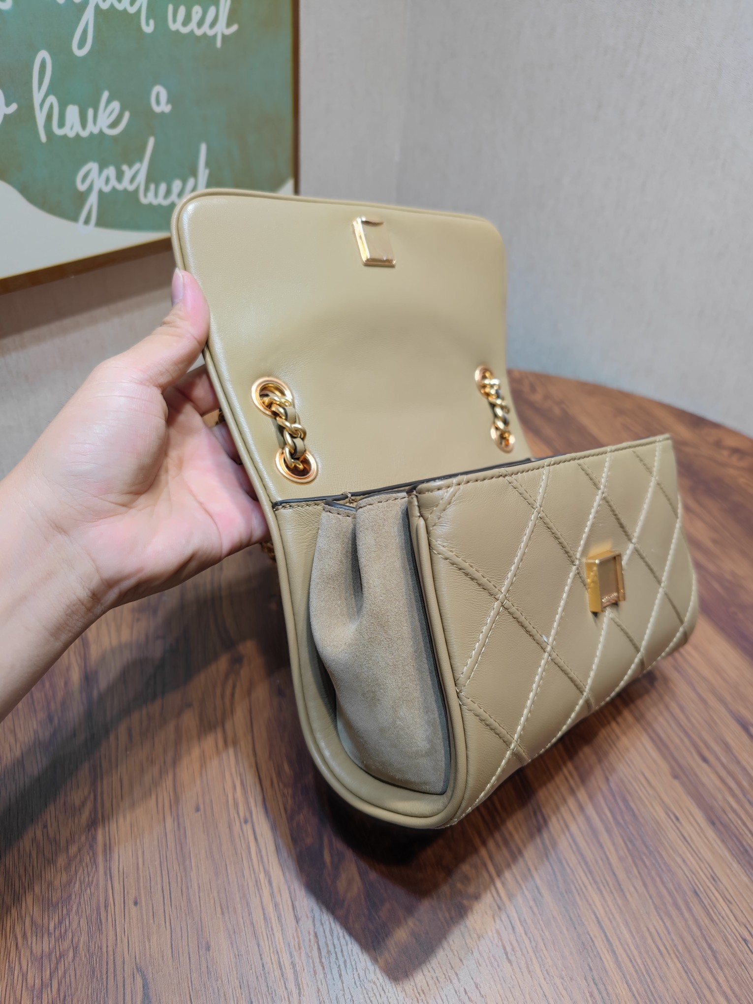 Tory Burch 编号740 TORY BURCH 汤丽柏琦 FLEMING中号软皮链条肩背包