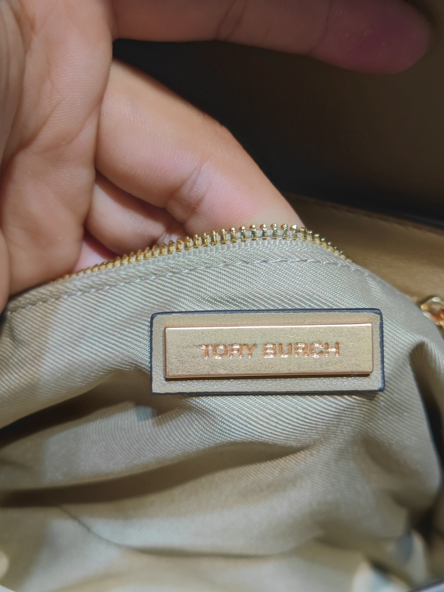 Tory Burch 编号740 TORY BURCH 汤丽柏琦 FLEMING中号软皮链条肩背包