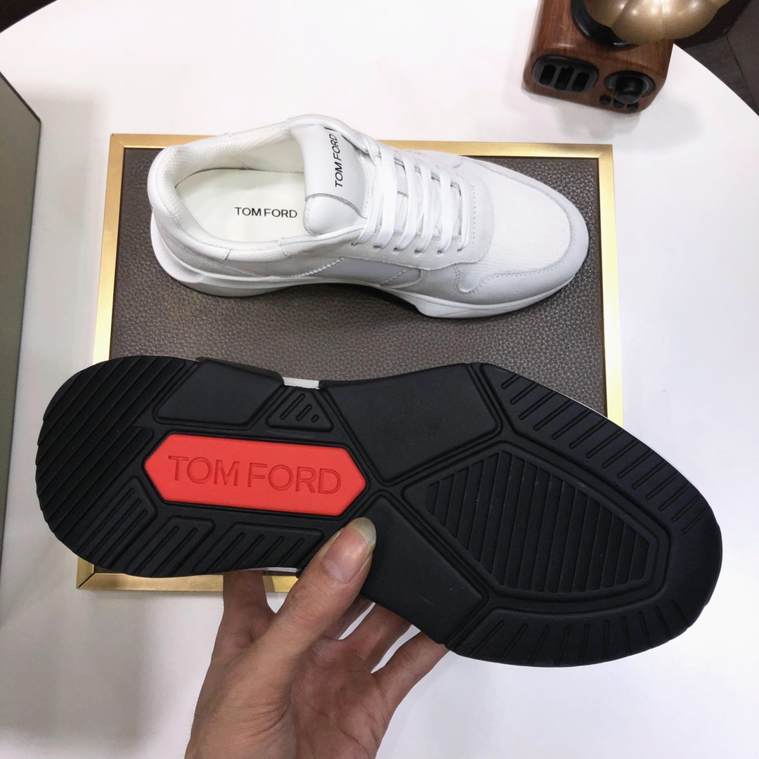 lote de fábrica [Tom Ford Tom Ford 】 sitio web oficial con el mismo párrafo [para ser] los modelos d