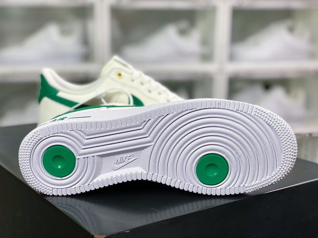 200  Air Force 1 Low”空军一号低帮经典百搭休闲运动板鞋“米白绿双勾金扣”DQ7582-101