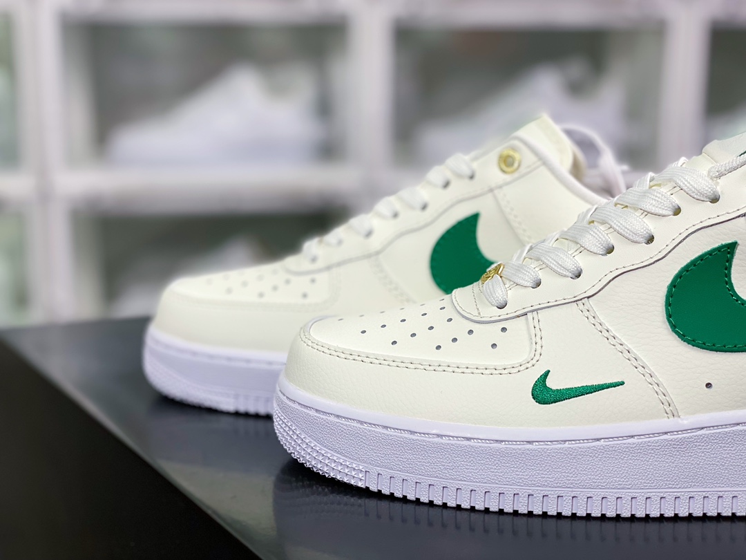 200  Air Force 1 Low”空军一号低帮经典百搭休闲运动板鞋“米白绿双勾金扣”DQ7582-101