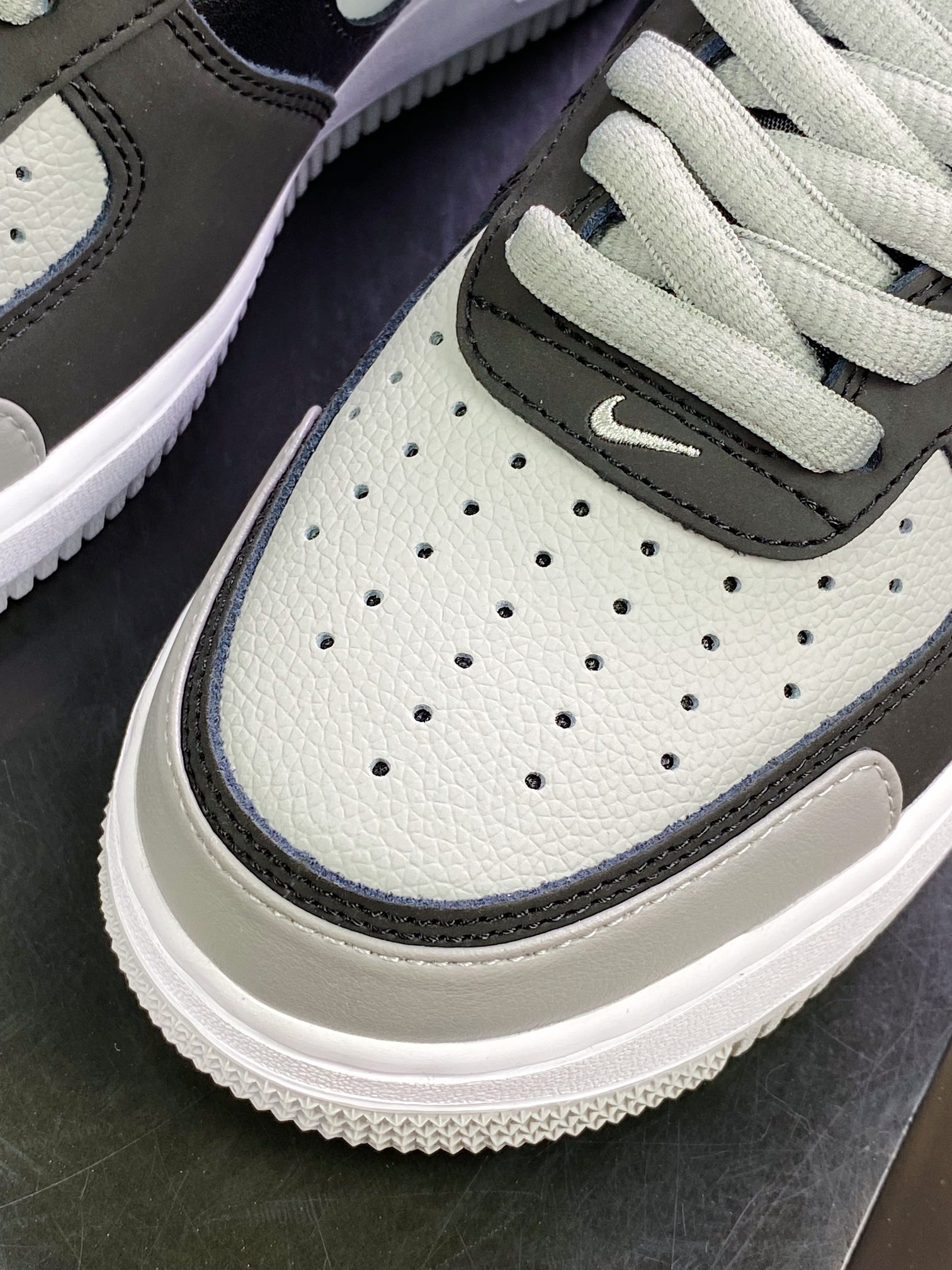 220 Air Force 1 ′07 Low Premium”J-Pack Shadow”空军一号BQ6818-009