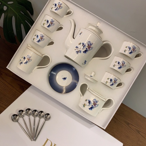 Elegant 15-Piece Bone China Tea Set with Floral Design & Gift Packaging 10 Elegant 15-Piece Bone China Tea Set with Floral Design & Gift Packaging