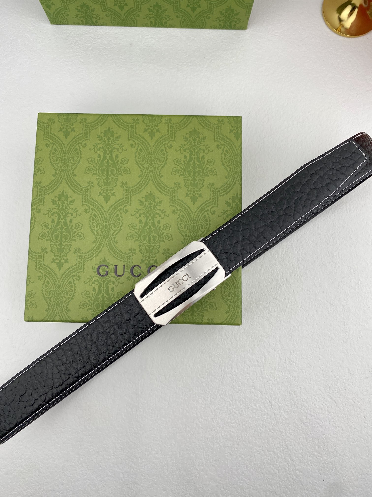 Gucci进口原版头层牛皮宽3.5C