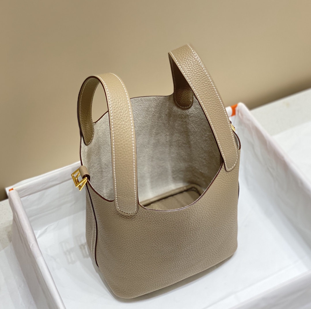 Hermès Picotin Lock 18 Bag: Casual Elegance in Dove Gray, Premium Leather 10 i1665202103 2934 8
