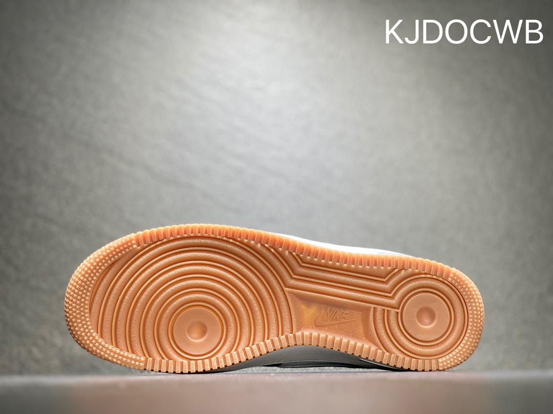 200 Nike Air Force 1 空军一号 DQ7659-101