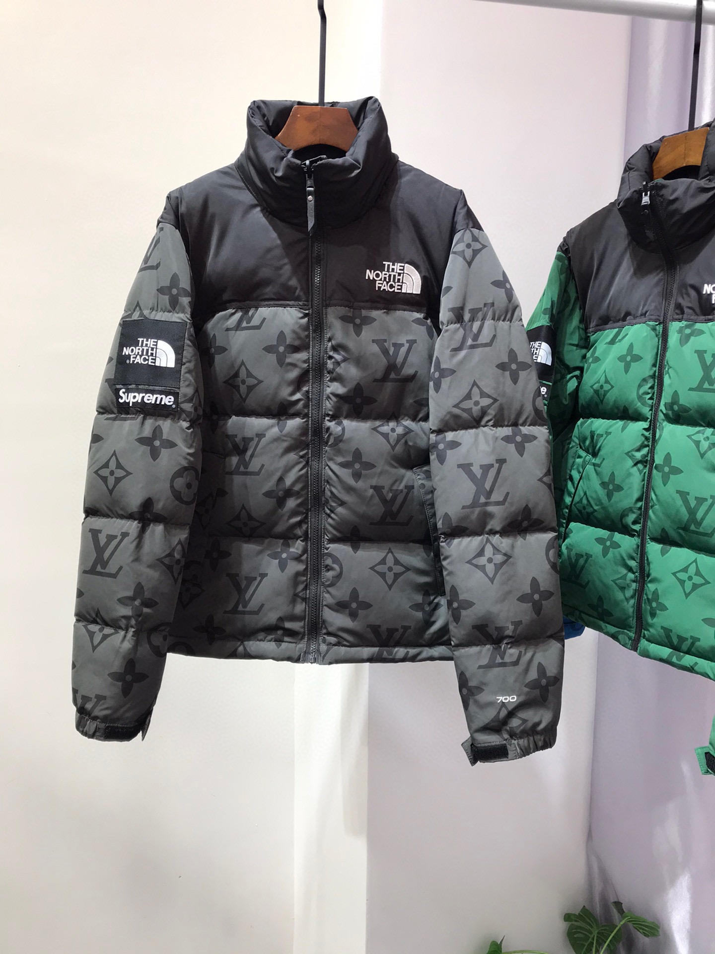 Louis Vuitton Clothing Coats & Jackets Down Jacket Dark Green Grey Orange Platinum White Printing Genuine Leather Goose Down Fall/Winter Collection Vintage