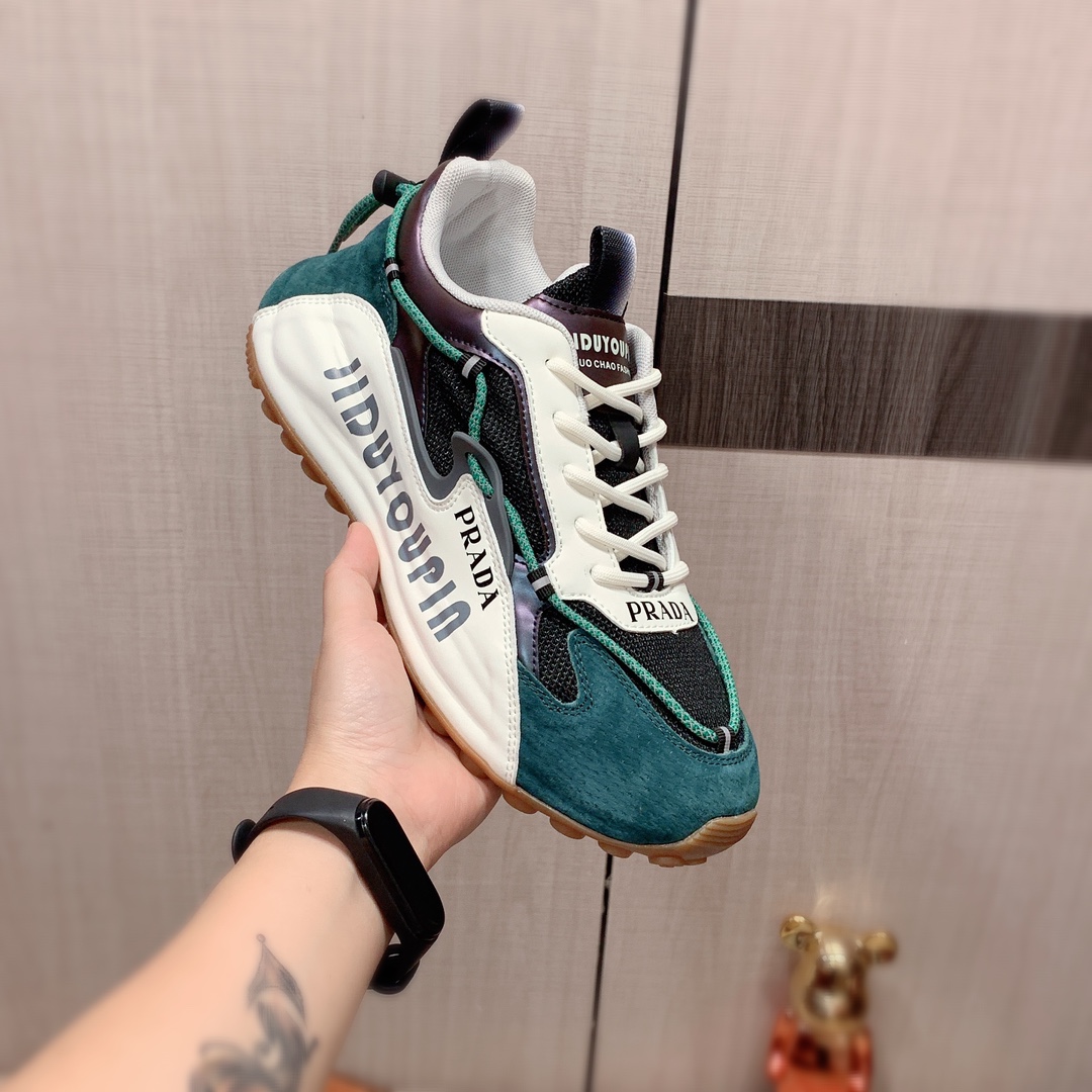 J0 运动 Prada 普拉达 最新爆款休闲鞋,顶端品牌奢侈～代购,顶级～质量.专柜同卖产品鞋面選用进口透气材质透气运动内里精细做工.原版个性时尚柔软橡膠耐磨防滑大底,上脚轻巧舒适,实物拍摄實物更好看,002码: 39-44.白色,绿色
