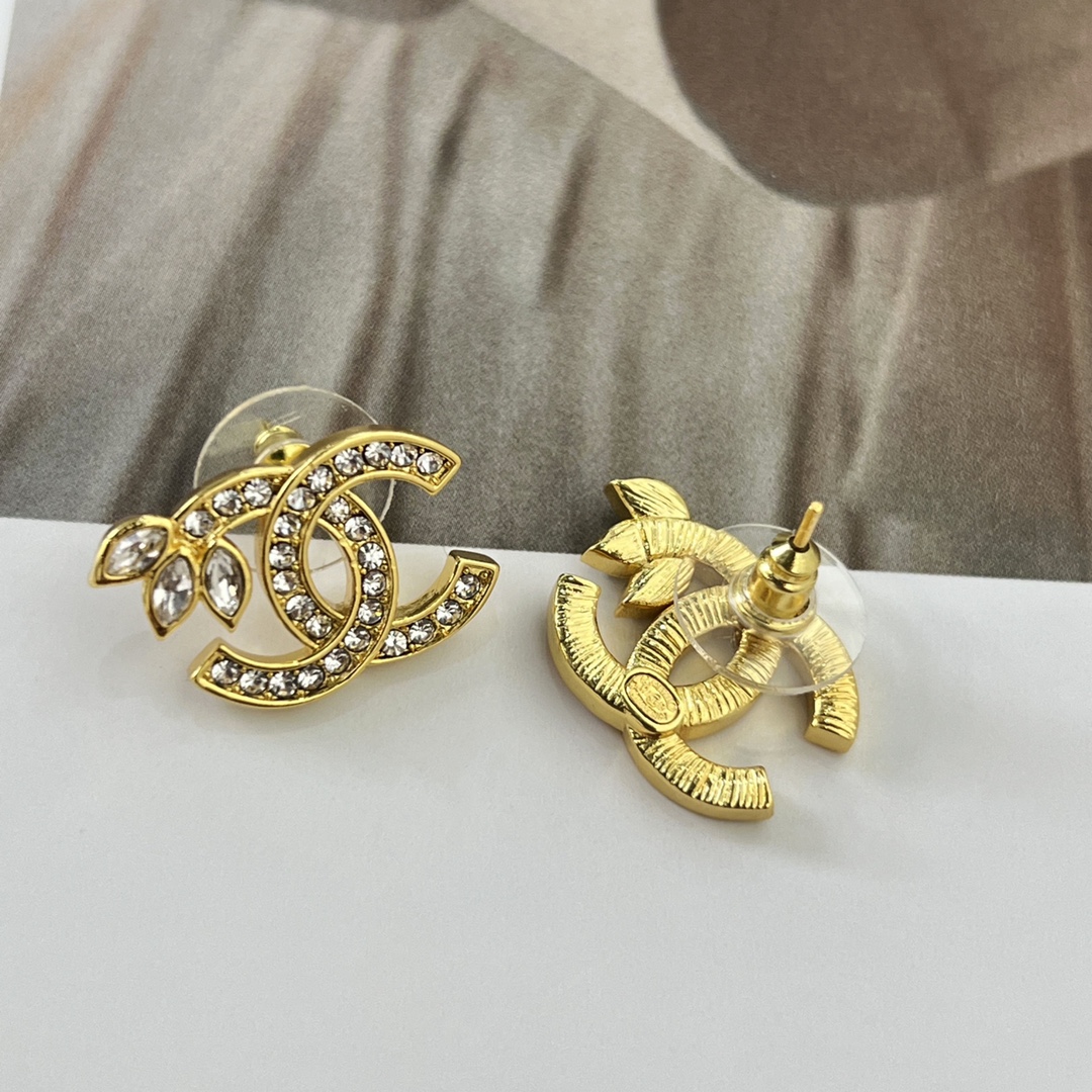 新款☑️CHANEL香奈儿金色双c麦穗耳钉耳环