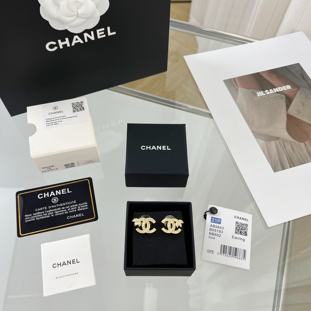 新款☑️CHANEL香奈儿金色双c麦穗耳钉耳环