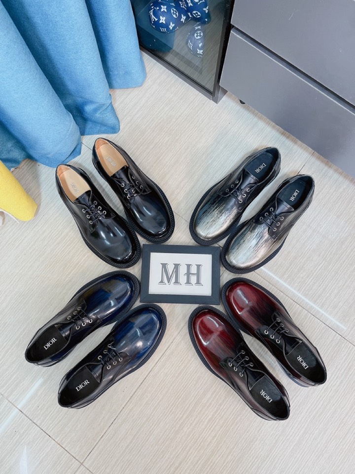 高品质Dior —迪奥 Dior  原单代购、高端皮鞋、面料：采用意大利进口擦色开边珠牛皮水染牛里/牛皮里特供原版发泡大底、做工精细、实物拍摄size：38-44