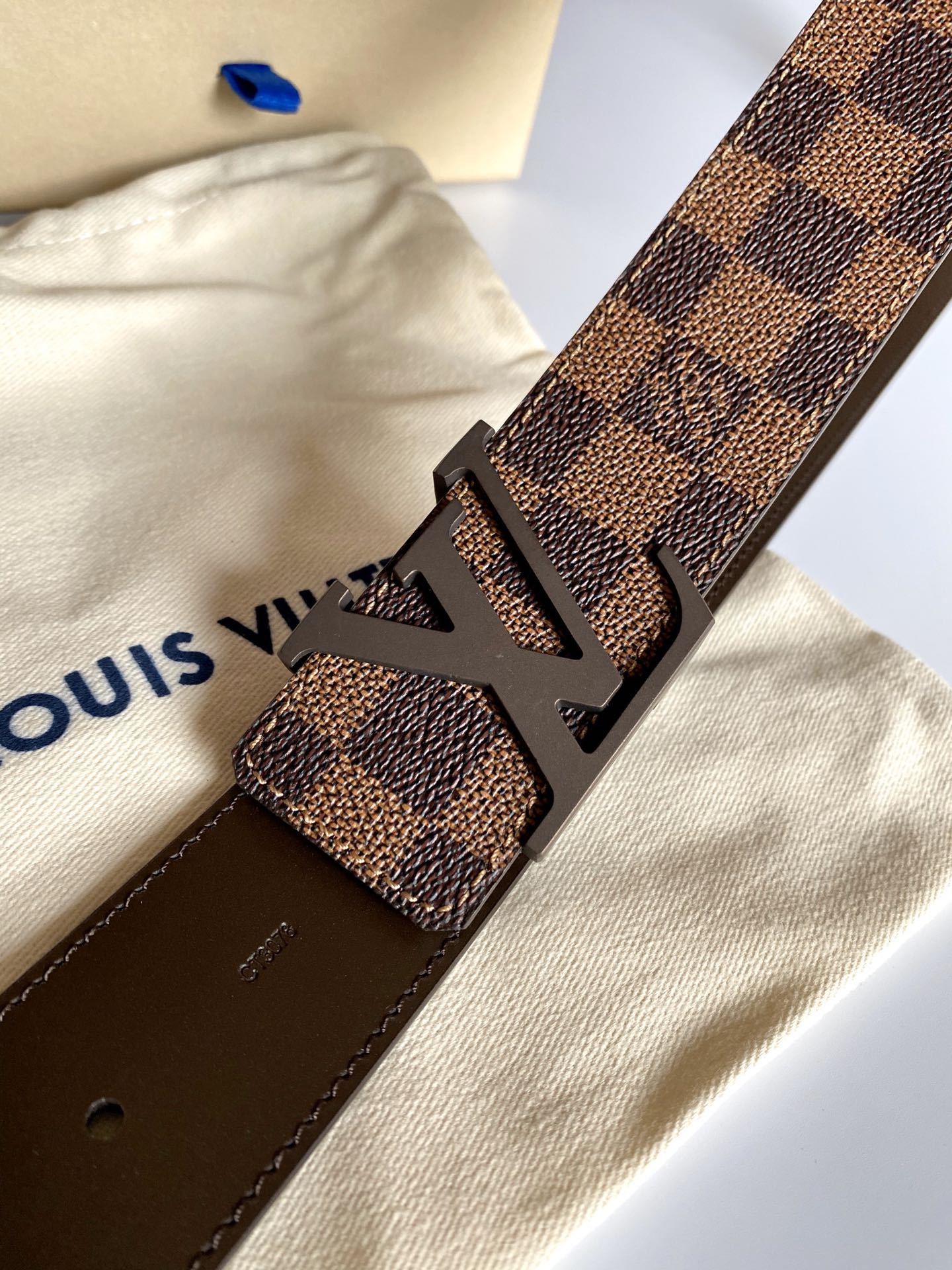 路易威登 Louis Vuitton 高定典藏名品高定成衣时装外套连衣裙衬衫T恤 #74DE43D2 6