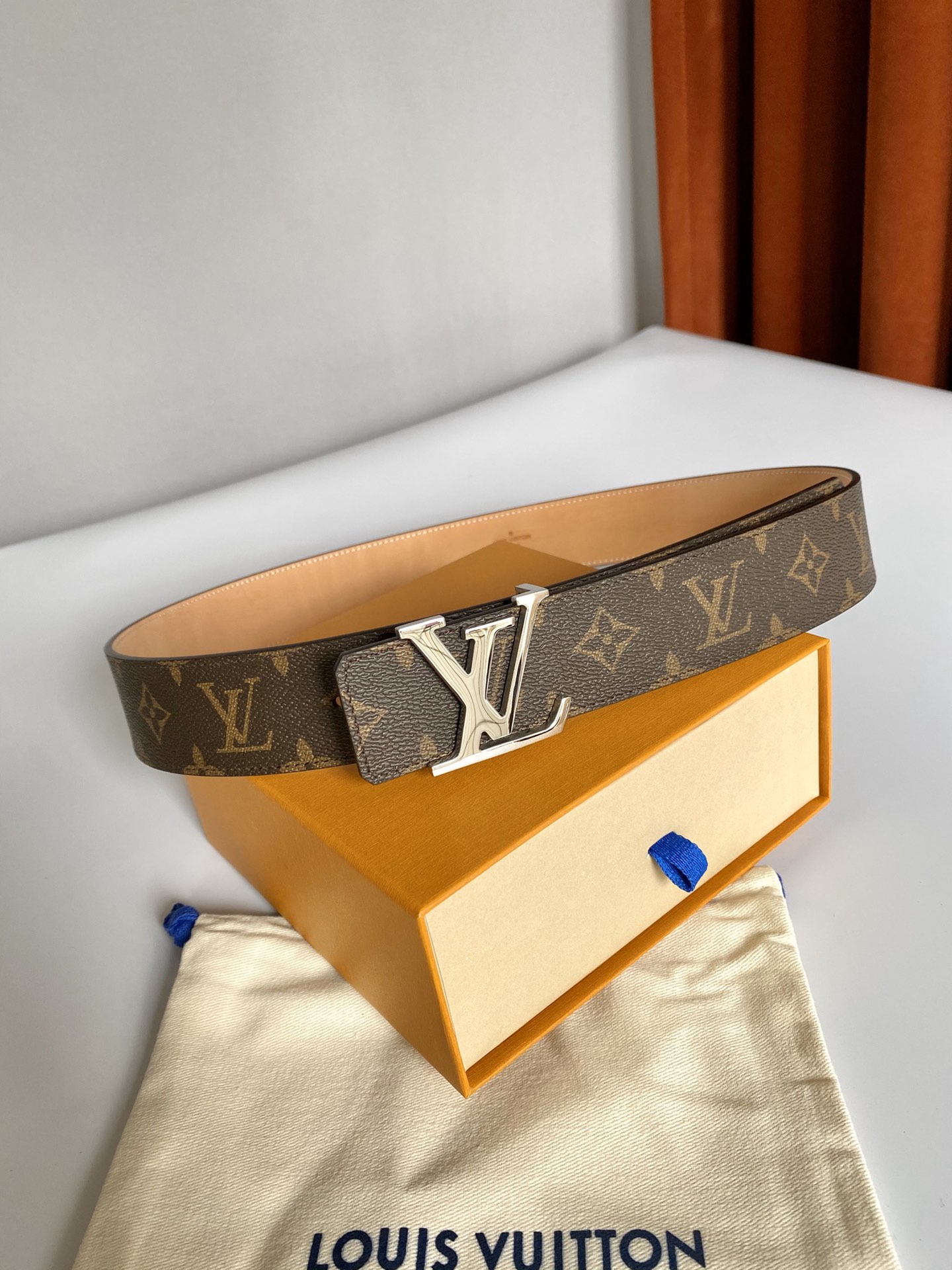 路易威登 Louis Vuitton 高定典藏名品高定成衣时装外套连衣裙衬衫T恤 #33E7A208 3