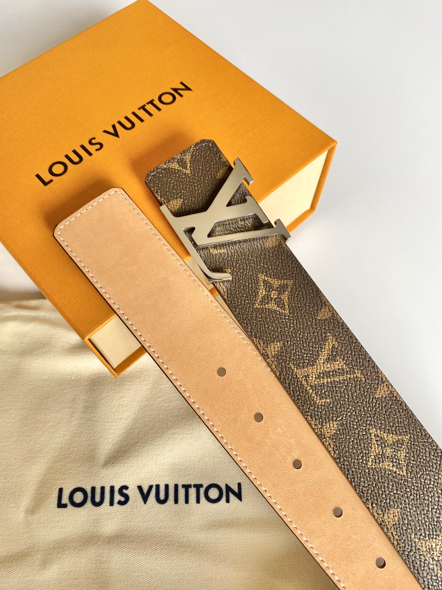 路易威登 Louis Vuitton 高定典藏名品高定成衣时装外套连衣裙衬衫T恤 #33E7A208 6