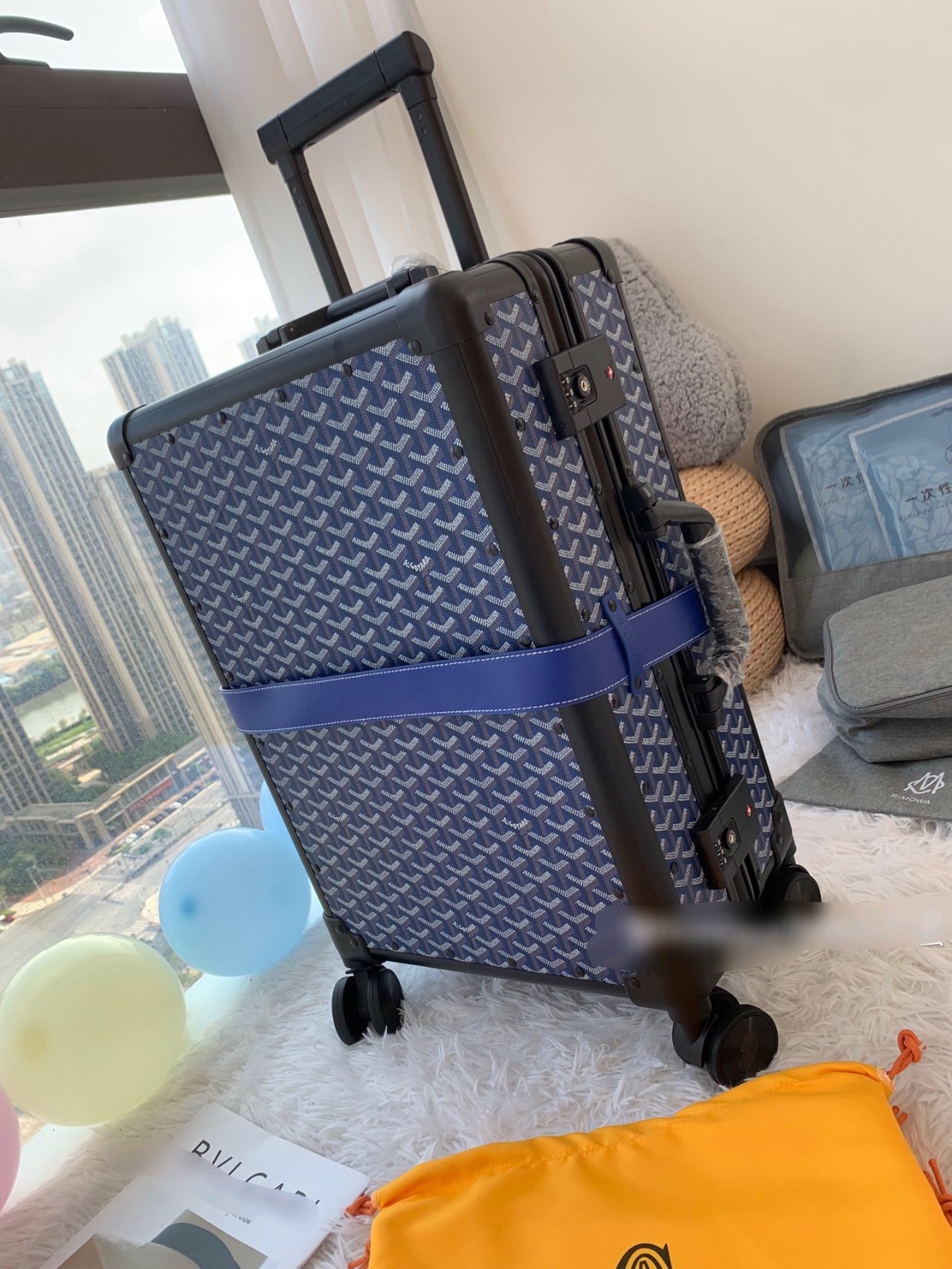 Goyard Stylish Rolling Luggage Suitcase, Vintage Style with Signature Print 3 a1665287842557 5524