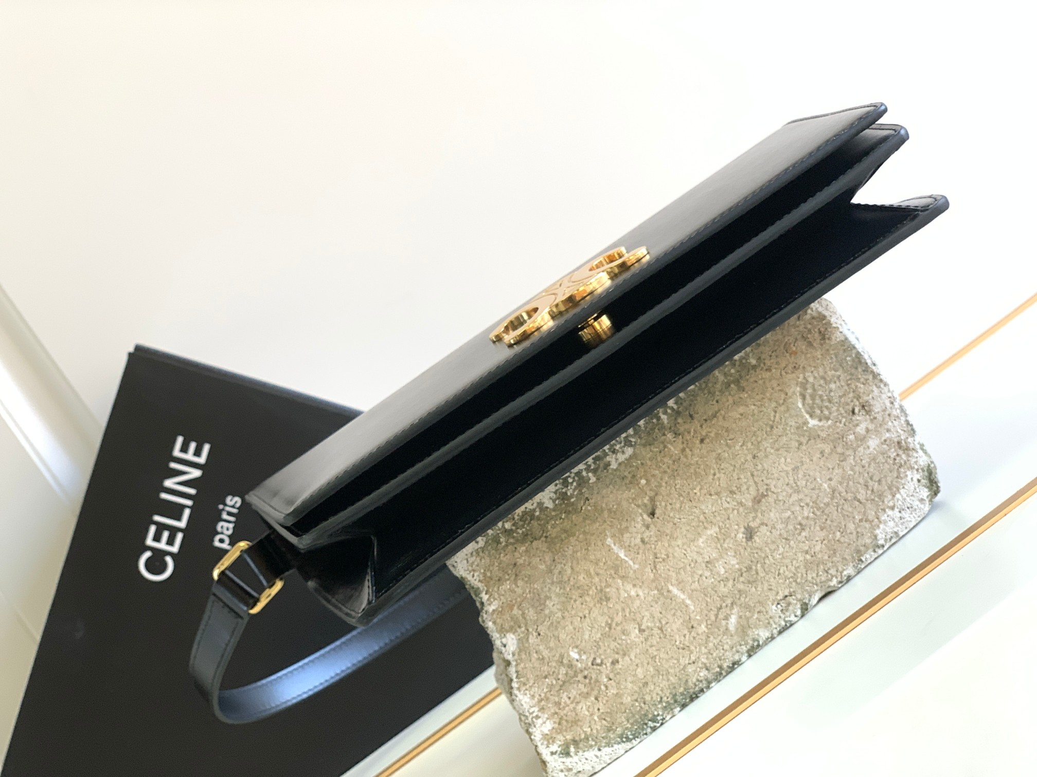 CELINE赛琳TRAPEZE TRIOMPHE亮泽牛皮革手袋199283