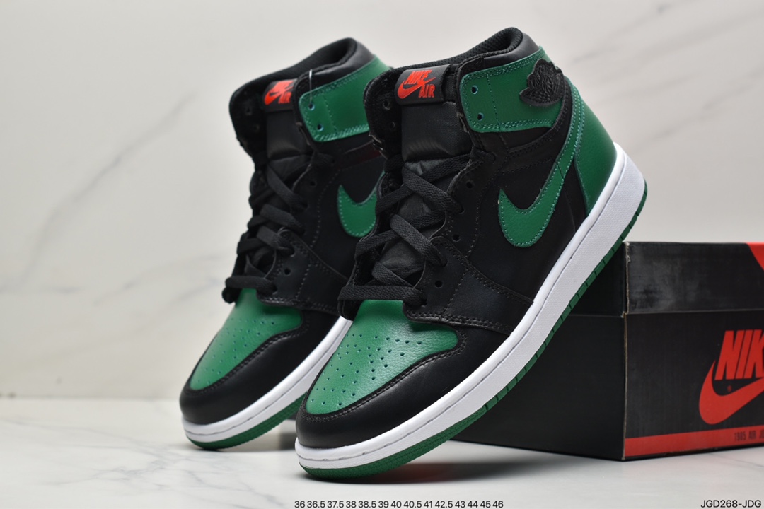 Nike Air Jordan 1 Retro High OG”Black/White”AJ1代迈克尔·乔丹高帮555088-010 Nike Air Jordan 1 Retro High OG”Black/White”AJ1代迈克尔·乔丹高帮555088-010
