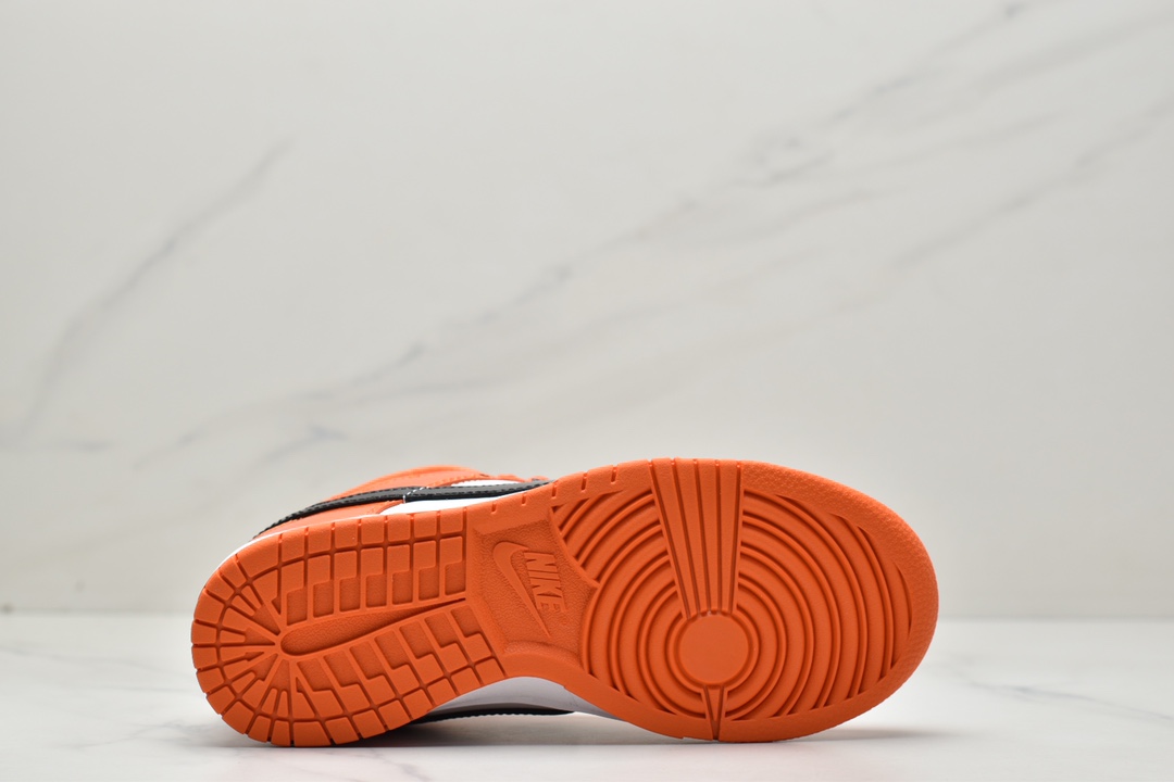 Nike SB Dunk Low 白黑橙纯原大厂出品 DJ9955-800 Nike SB Dunk Low 白黑橙纯原大厂出品 DJ9955-800