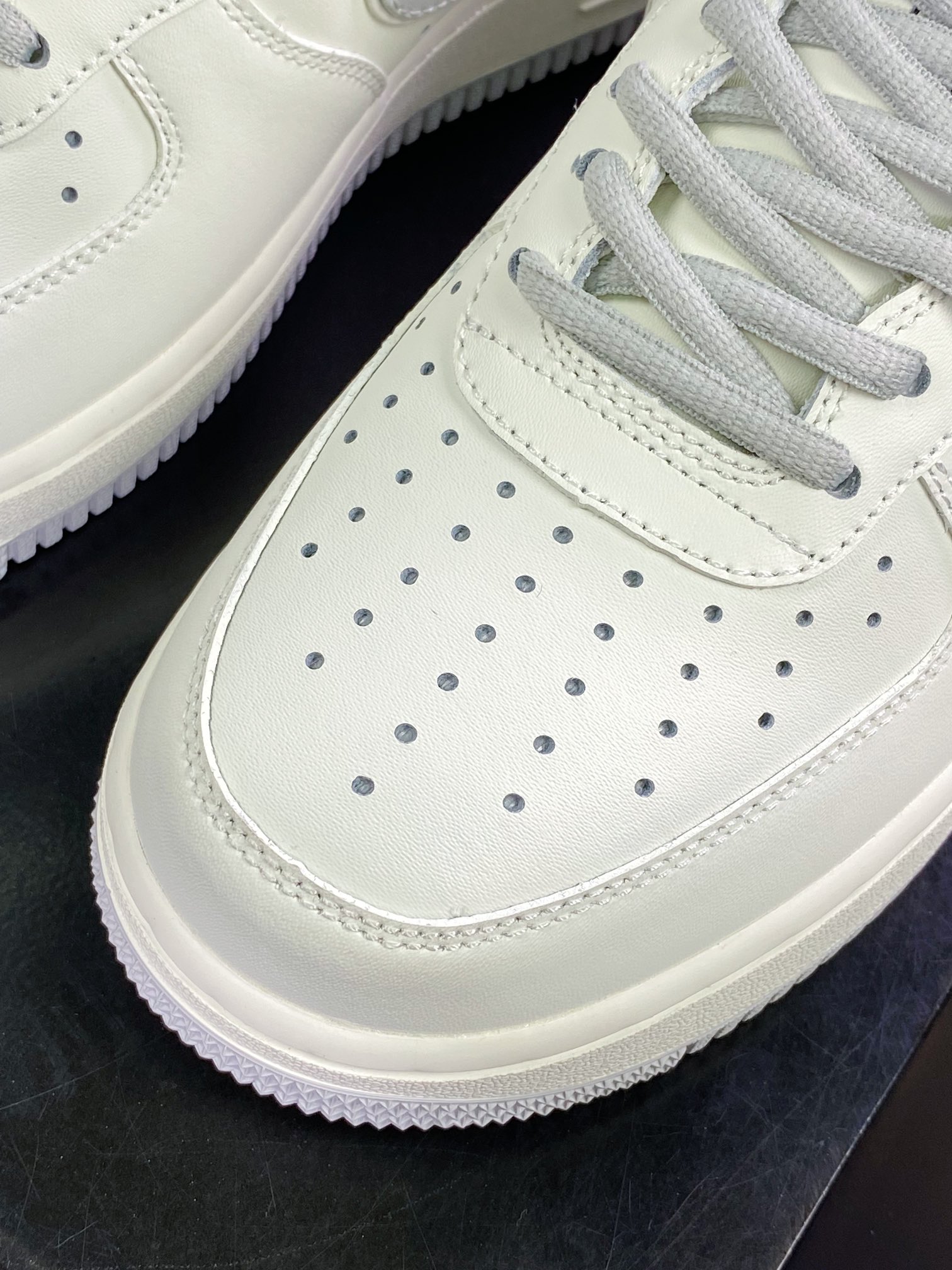 240 Air Force 1 '07 Low ”NYC/White/Silver/Grey”空军一号KL4596-362