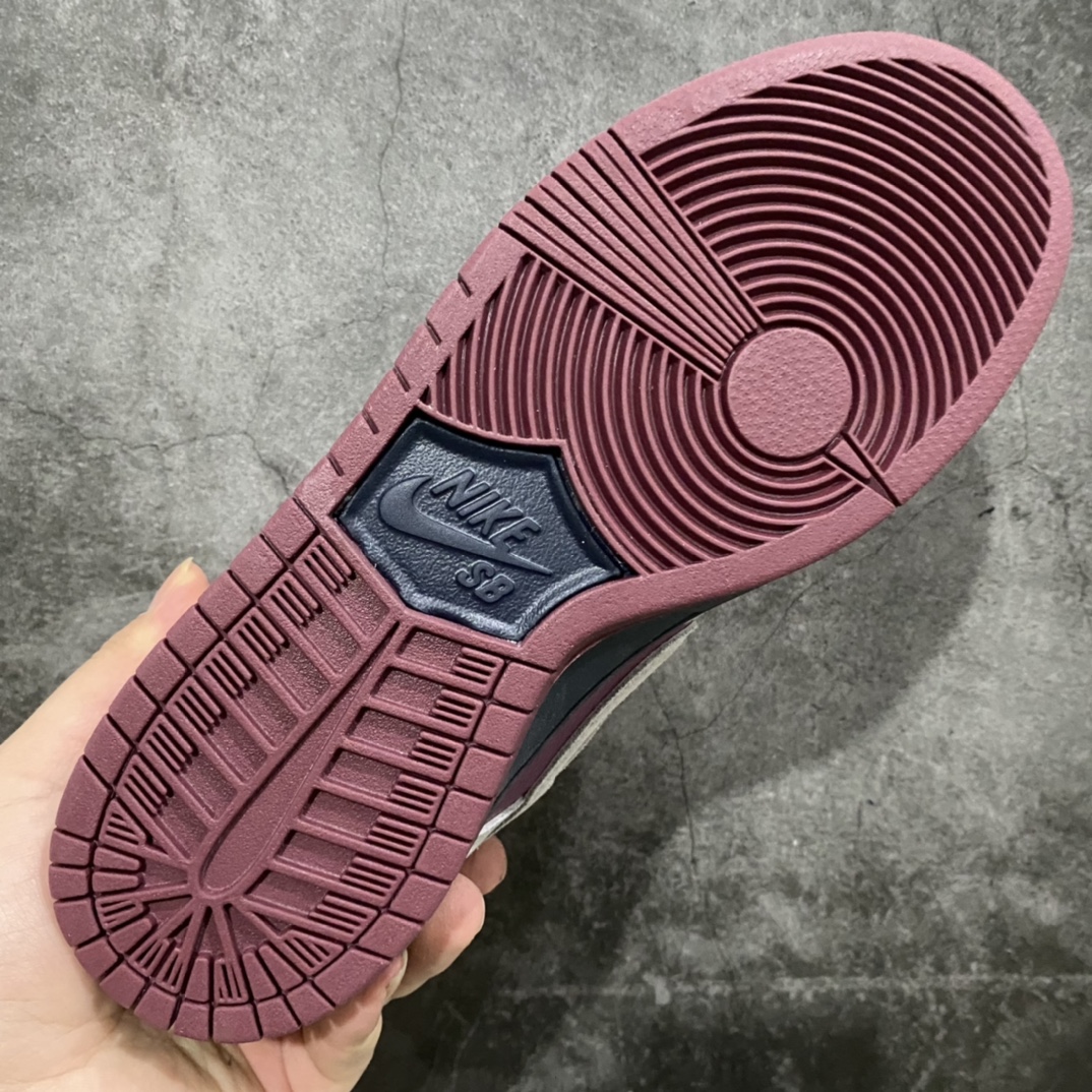 图片[9]-私信 L版纯原版Nike Dunk Low 波尔多 酒红 原厂原档案开发，原盒原标，原厂头层皮料，官方厚鞋舌设计，做工细节全方位比对原鞋。 货号：BQ6817-001 尺码：36 36.5 37.5 38 38.5 39 40 40.5 41 42 42.5 43 44 44.5 45 46 47.5-选品中心