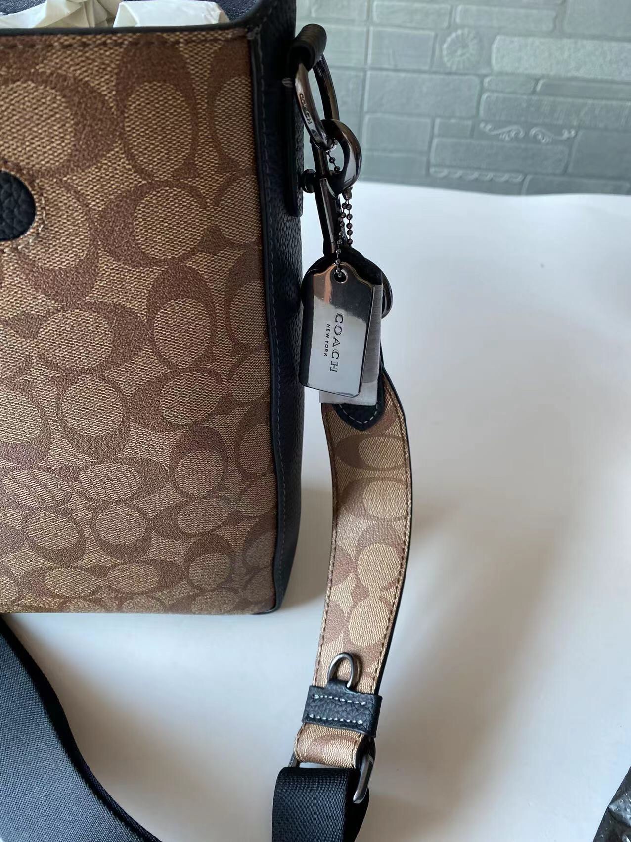 Coach 新款COACH 蔻驰C9873 新款Sullivan系列男士商务公文包 PVC老花料拼皮材质