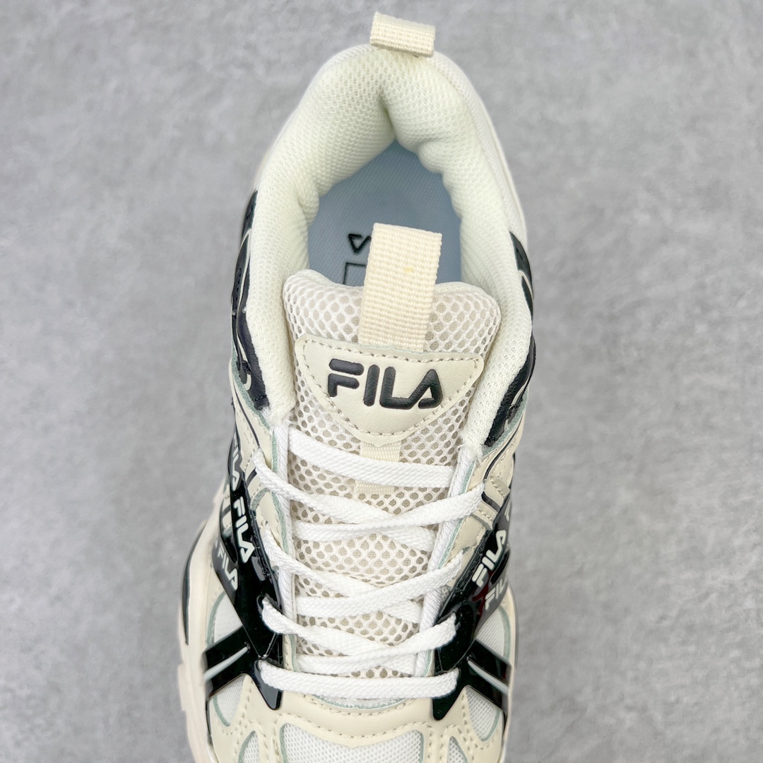 图片[5]-零售💰170 ＃夏日福利‼Fila Electrove 4 斐乐鱼翅四代3M反光款金泫雅同款复古老爹鞋 FUSION 系列传承了 FILA 的百年基因有融入年轻运动及潮流文化 成为引领变革、创新突破的一代 以“1+N” 的跨界合作模式重现经典的同时创造经典 带来最出其不意的跨界合作惊喜 同时FILAFUSION把FILA 的 DNA 融入到定制体验里 你可以随心制造厲于你的产品 FILA FUSION 的鞋家族涵盖了老爹鞋、跑步鞋、网球鞋、季节款 风格复古新潮 满足了时尚人士出行及各类运动的搭配需求 成为当下年轻人筷拥的鞋类品牌之一 FILA FUSION 走进年轻人的世界 通过年轻人运动 街舞 滑板 篮球 展现 FILA FUSION 的潮流态度和年轻文化 FILA FUSION 认为末来属于引领变革、创新突破的年轻一代 让我们一起构成 FILA 未来的蓝图吧 尺码对应库存‼️ 编码：by1936070-运动鞋