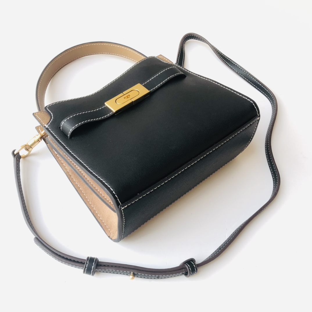 Tory Burch ～编号334mini号 这是黑色