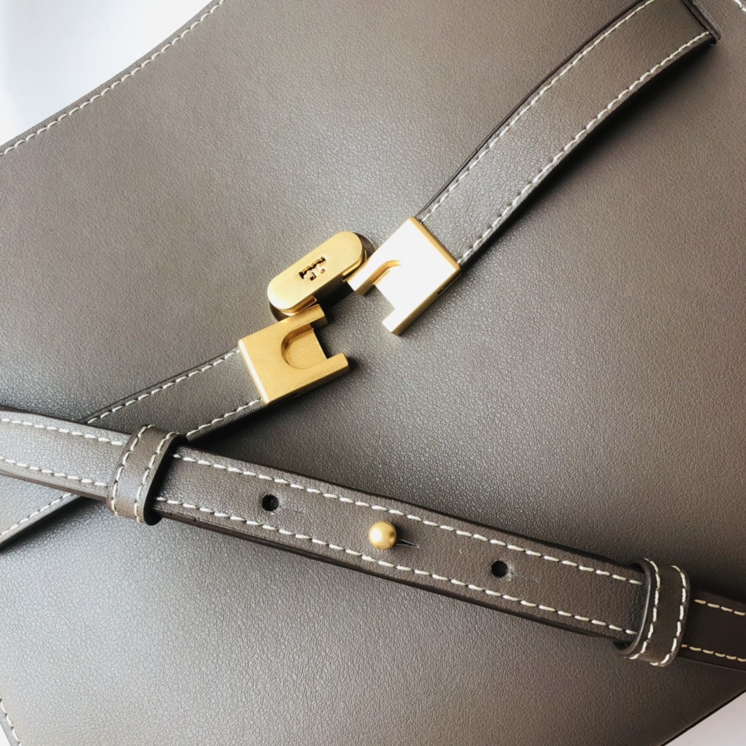 Tory Burch ～334小号 这是灰色 Tory