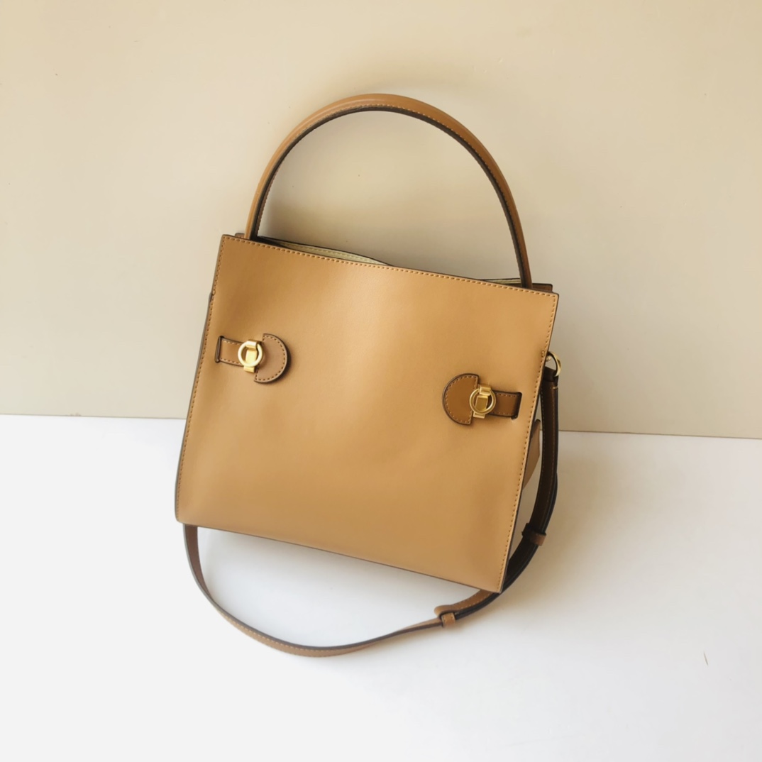 Tory Burch ～334小号 这是棕色 Tory