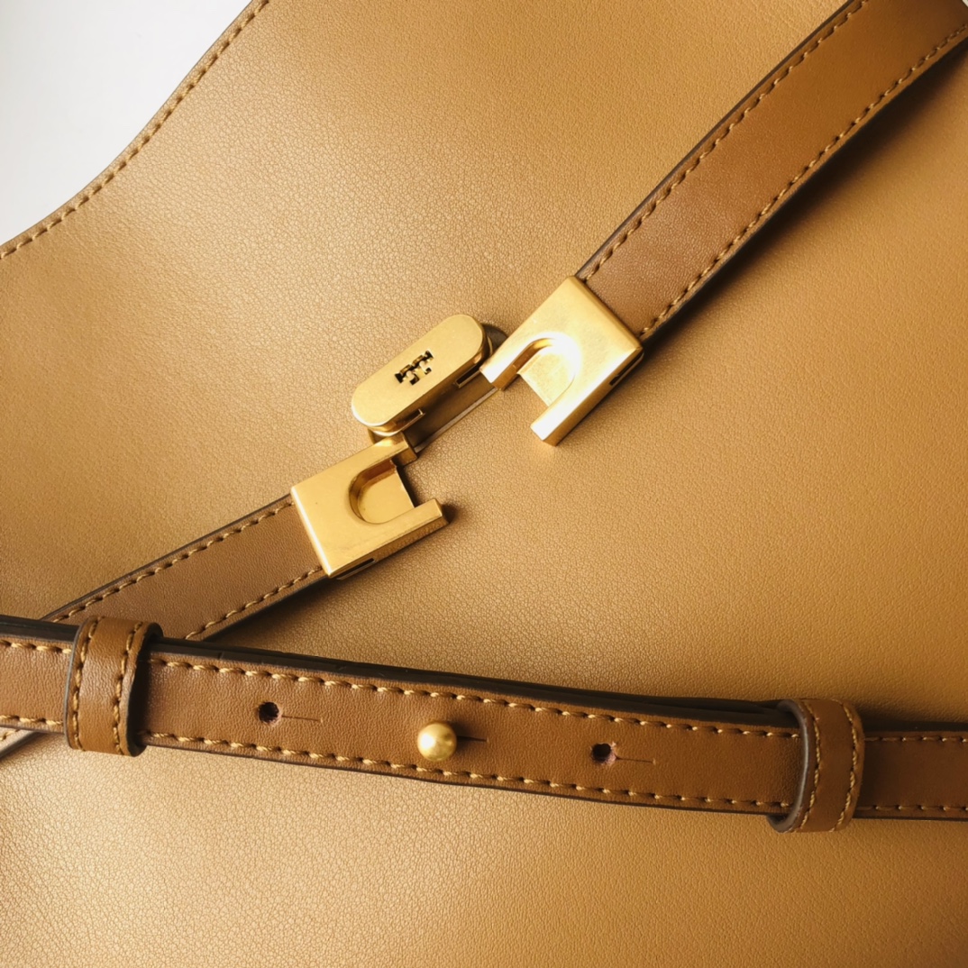 Tory Burch ～334小号 这是棕色 Tory