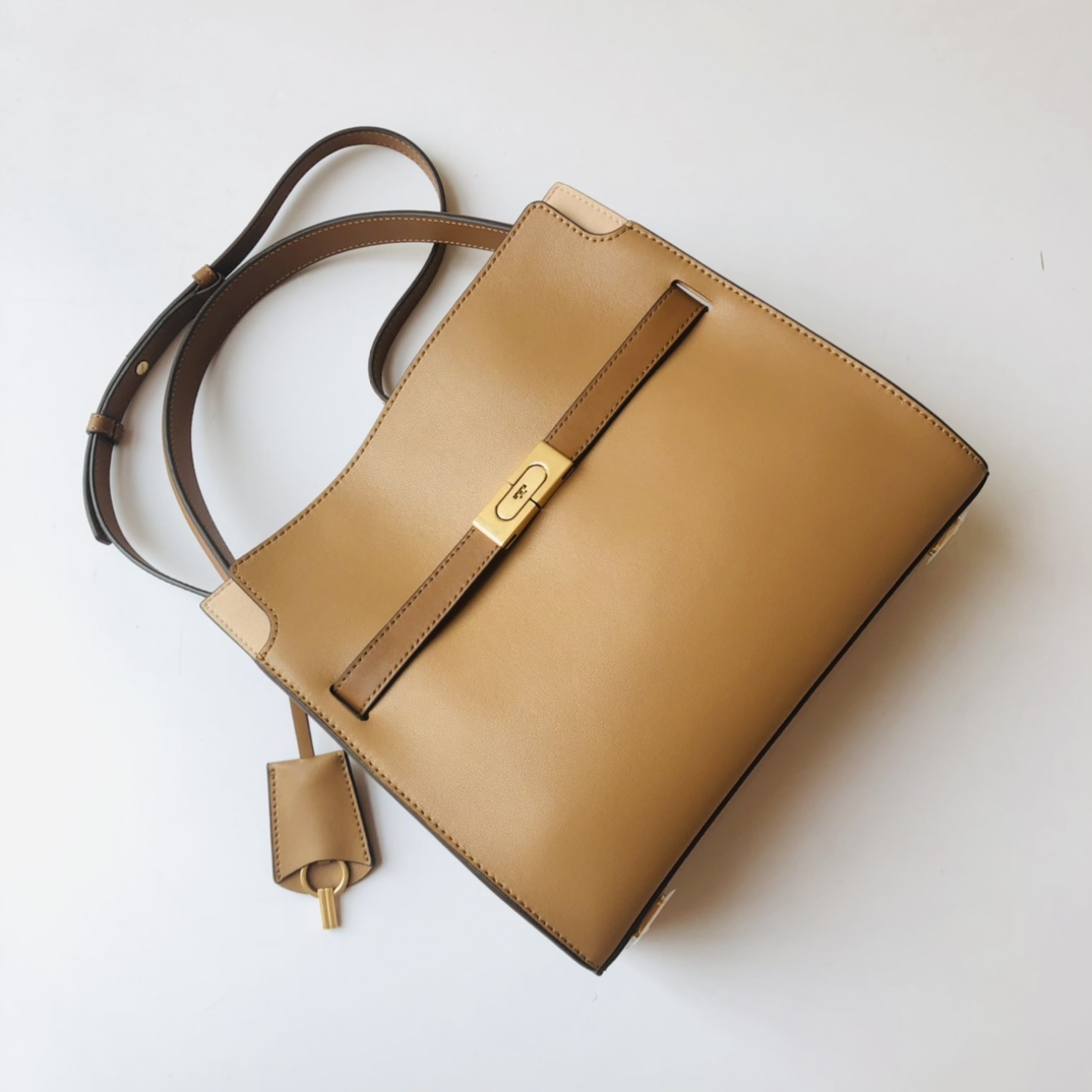 Tory Burch ～334小号 这是棕色 Tory