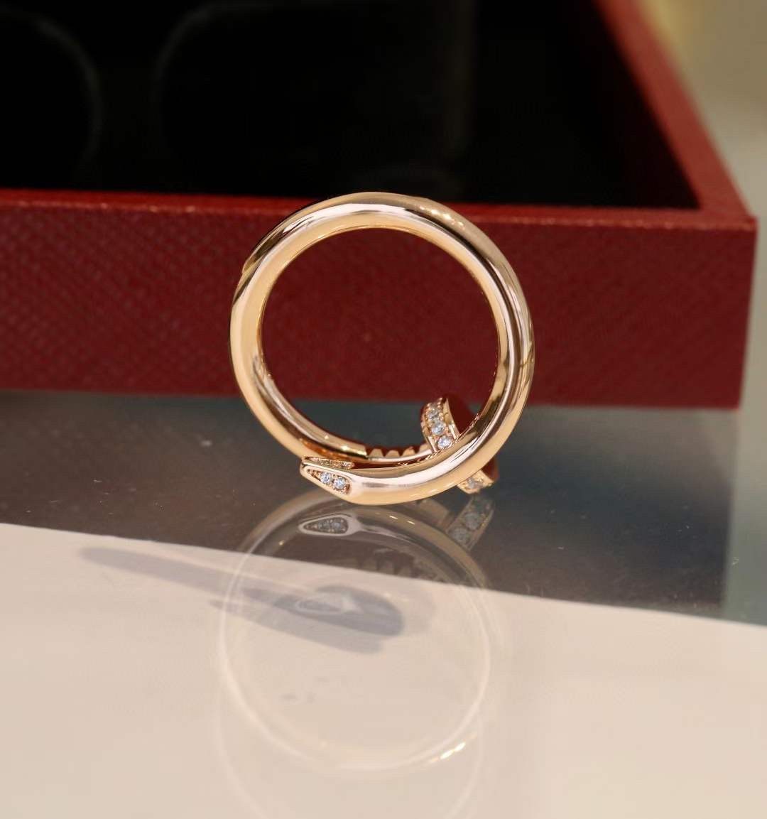 Cartier Cartier 款钉子戒指，头尾镶钻戒指
