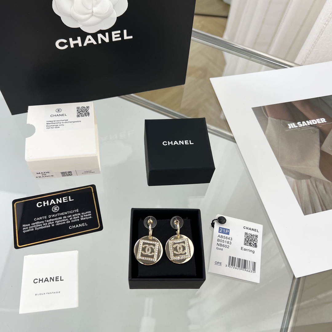 新款☑️CHANEL香奈儿c2金色双c圆形耳钉耳环