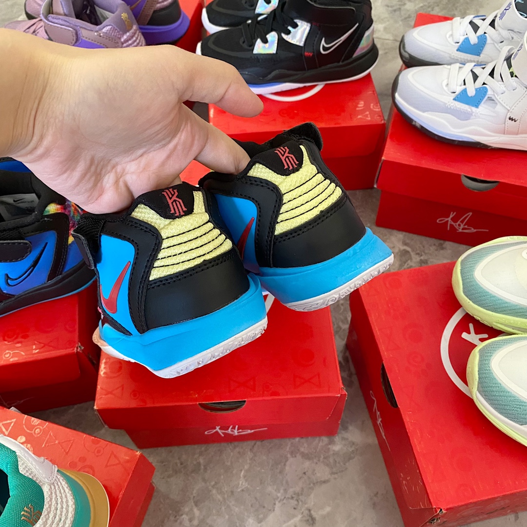 图片[5]-~ 实拍｜配色很干净，很清爽，日常搭配运动风休闲风都可以。很百搭，上脚很舒服，包裹性很好，送给热爱篮球的小朋友礼物，是个不错的选择😝-选品中心