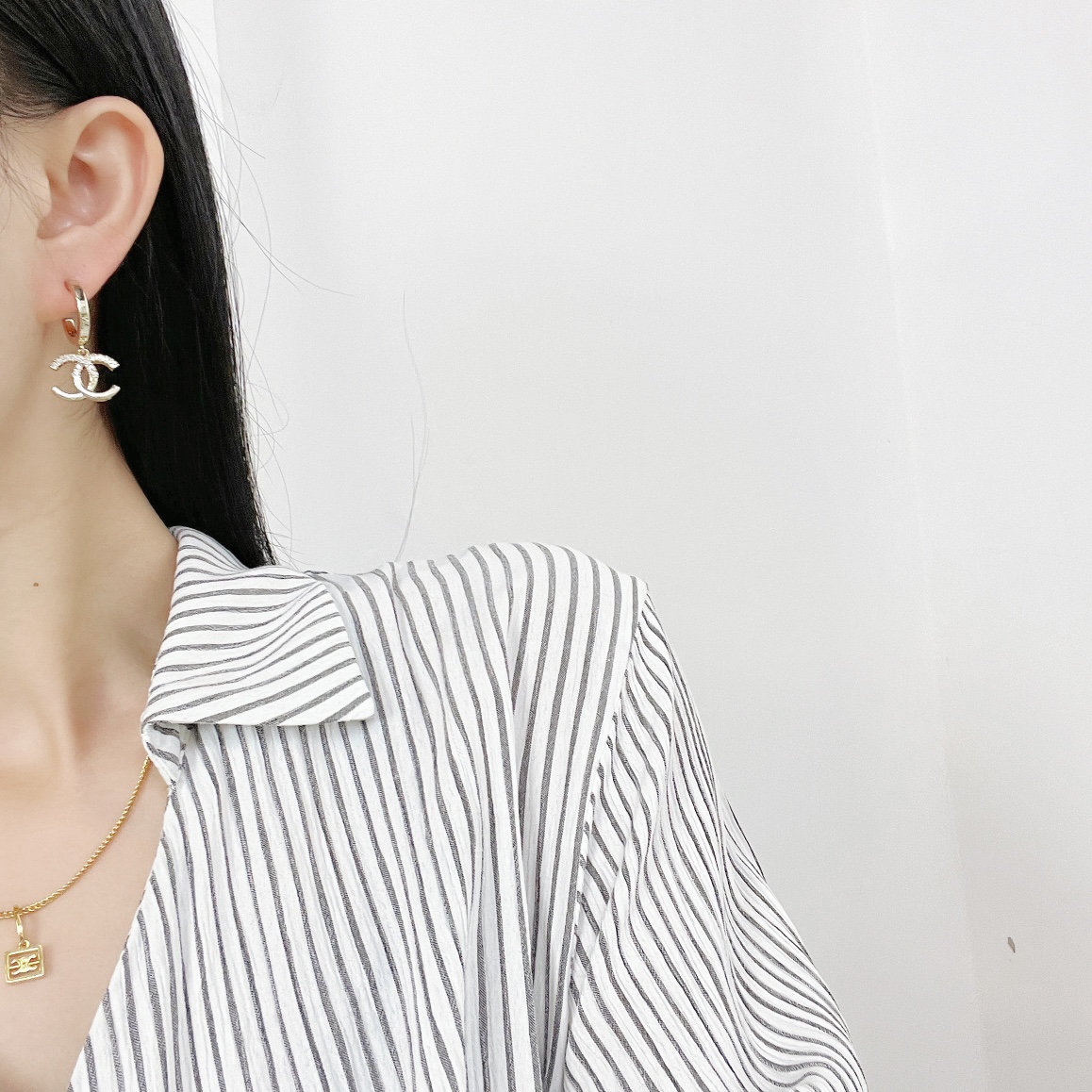 新款☑️CHANEL香奈儿c2双c半钻耳钉耳环