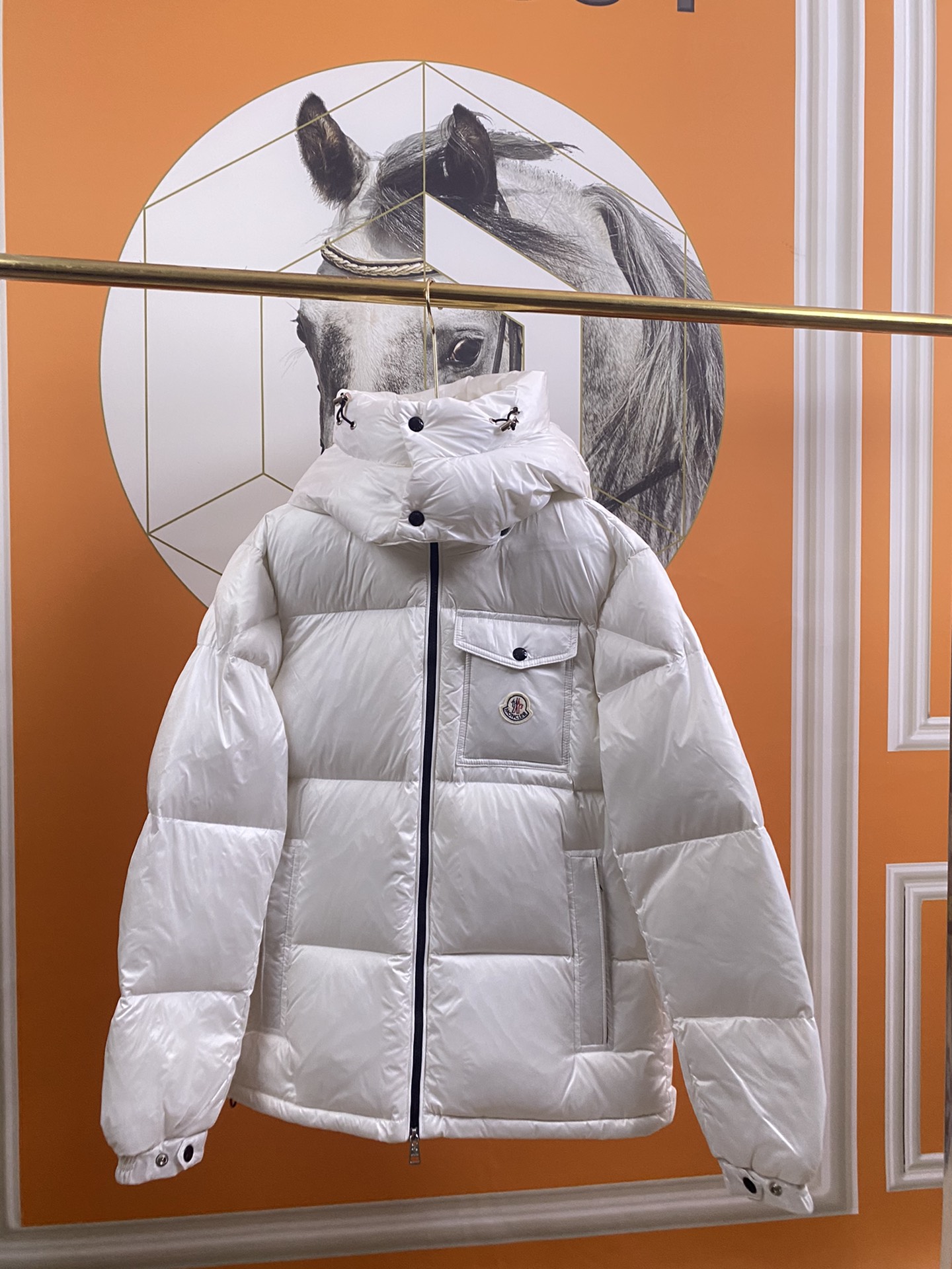 Moncler 蒙口 男款羽绒服 防風手袖付き 保暖性抜群