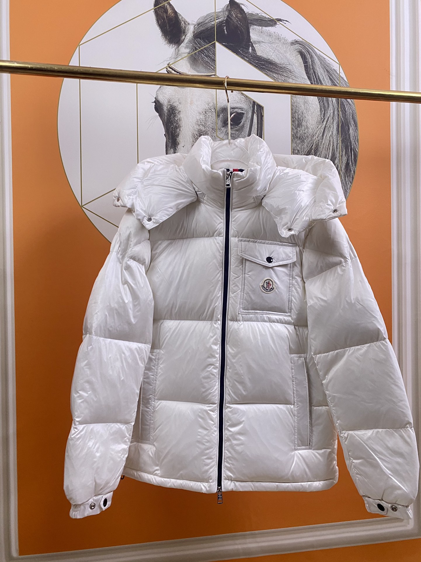 Moncler 蒙口 男款羽绒服 防風手袖付き 保暖性抜群