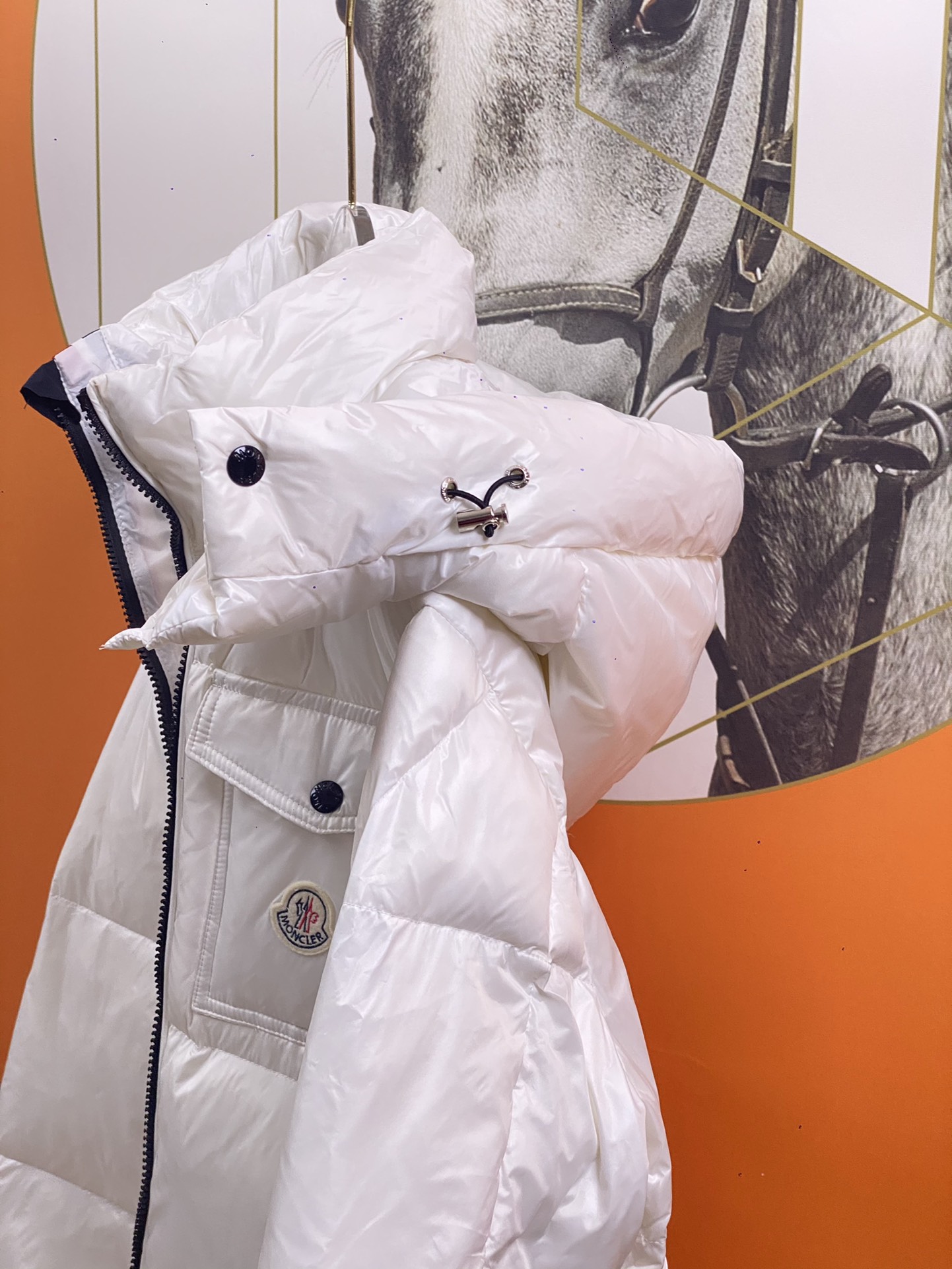 Moncler 蒙口 男款羽绒服 防風手袖付き 保暖性抜群