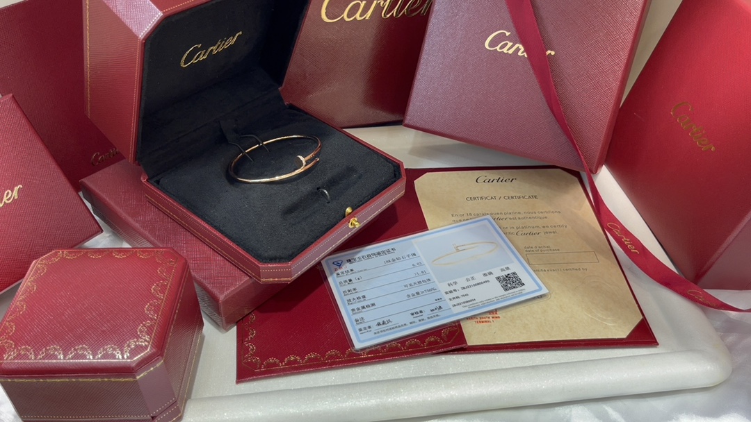 First Copy
 Cartier Jewelry Bracelet