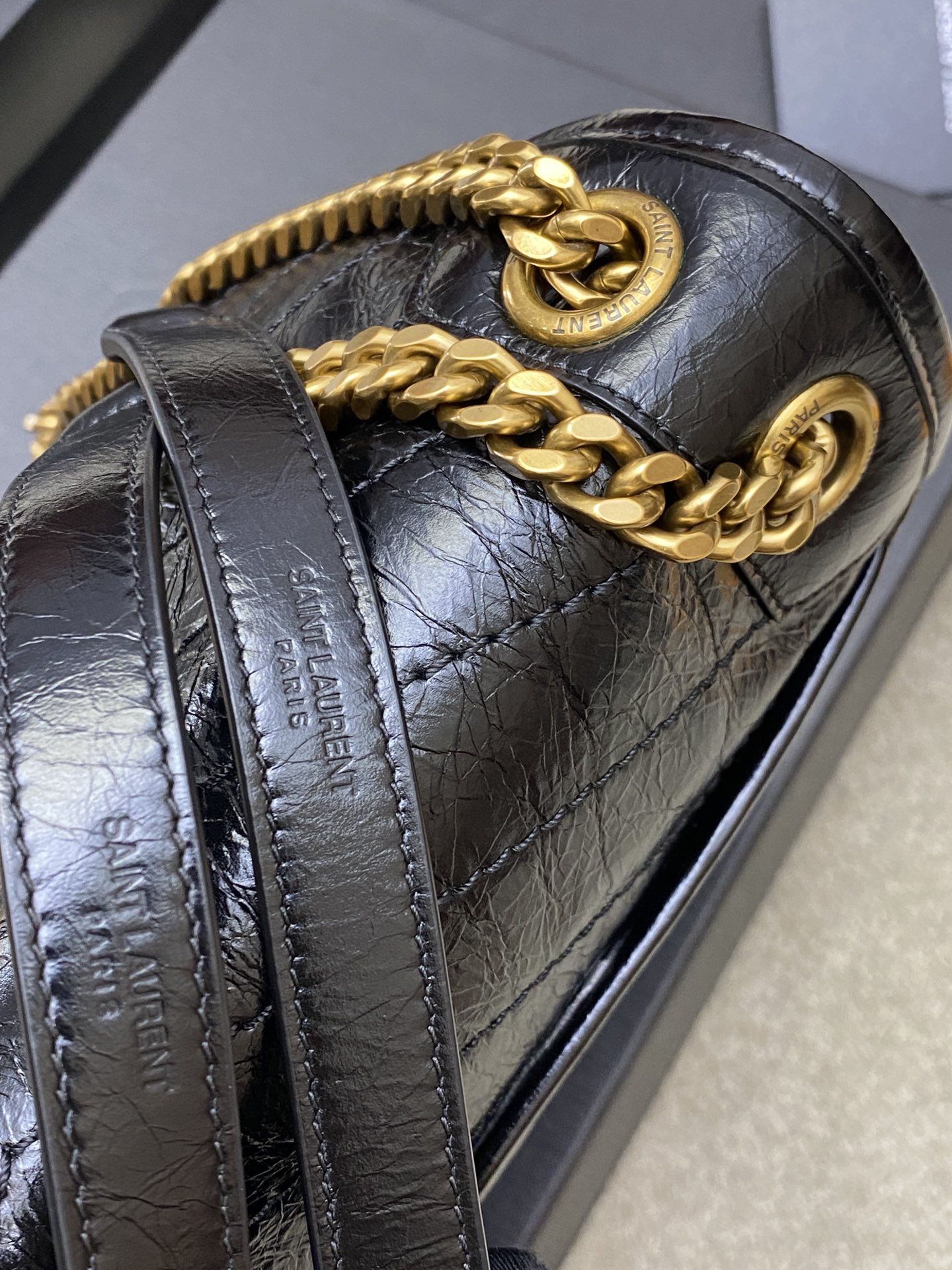 Saint Laurent 28cm油腊黑皮/古金 NIKI 爆裂纹 超多明星 同款