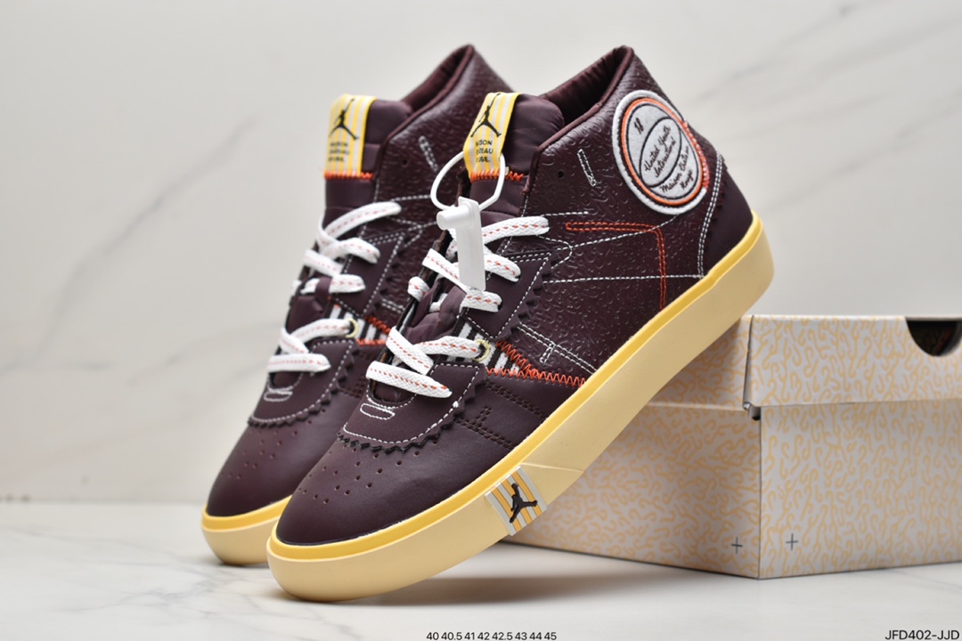 乔丹Air Jordan 1 Series Mid AJ联名复古休闲板鞋 DO5247-122 乔丹Air Jordan 1 Series Mid AJ联名复古休闲板鞋 DO5247-122