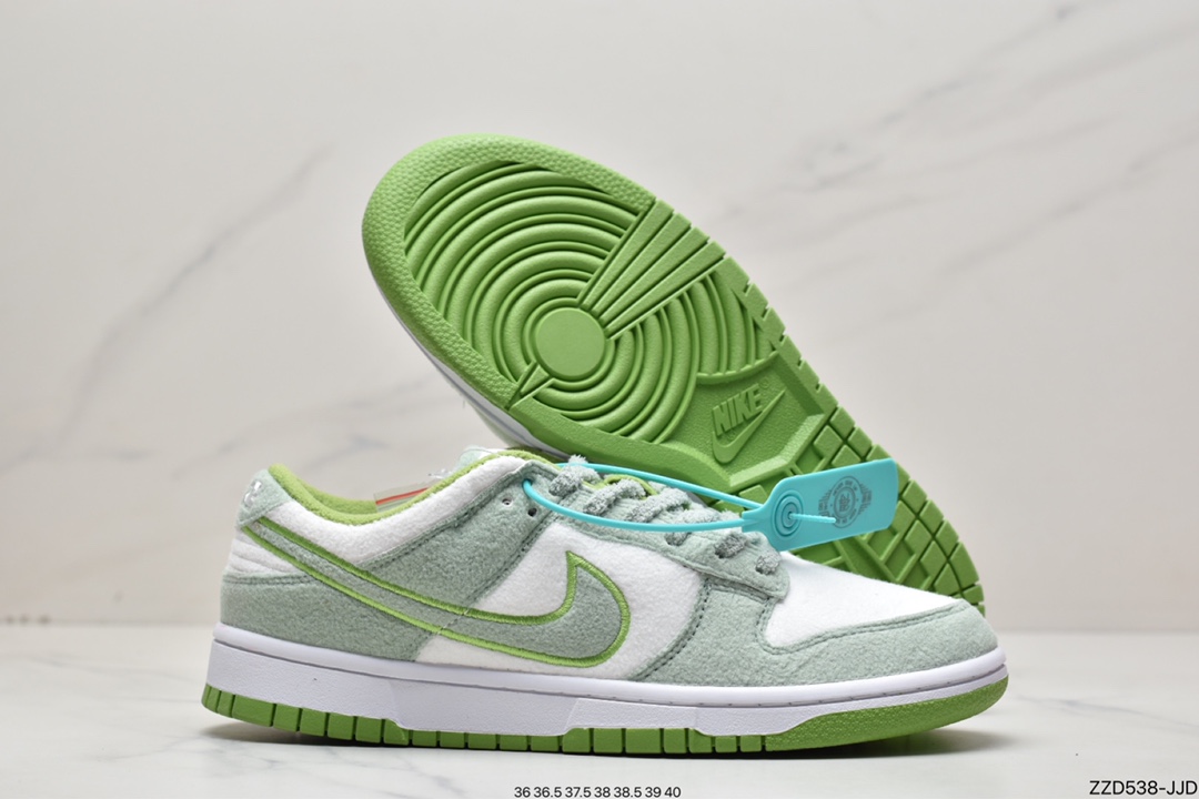 Nike SB Dunk Low 双勾 SB低帮运动休闲板鞋DO9457-100 Nike SB Dunk Low 双勾 SB低帮运动休闲板鞋DO9457-100