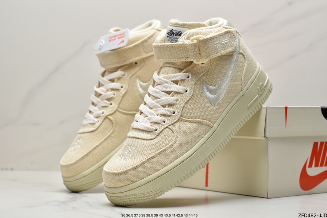 Stussy x Nike Air Force 1 Mid ”White Cool” 白麻布电绣钩子 DJ7841-200 Stussy x Nike Air Force 1 Mid ”White Cool” 白麻布电绣钩子 DJ7841-200