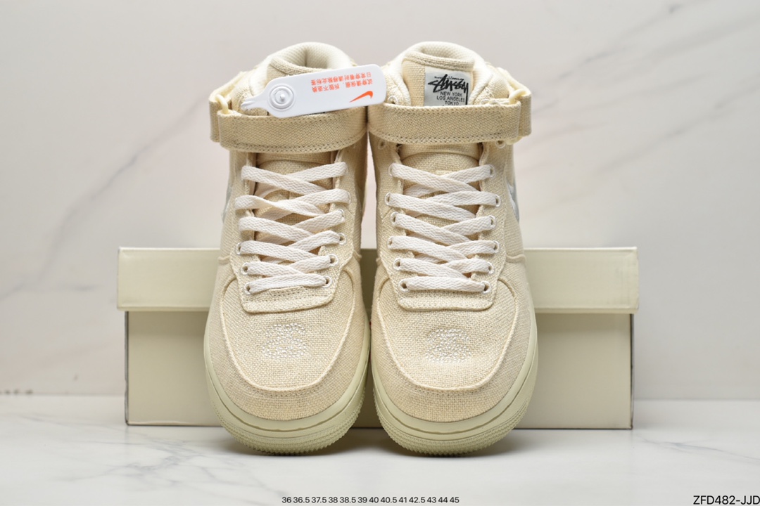 Stussy x Nike Air Force 1 Mid ”White Cool” 白麻布电绣钩子 DJ7841-200 Stussy x Nike Air Force 1 Mid ”White Cool” 白麻布电绣钩子 DJ7841-200