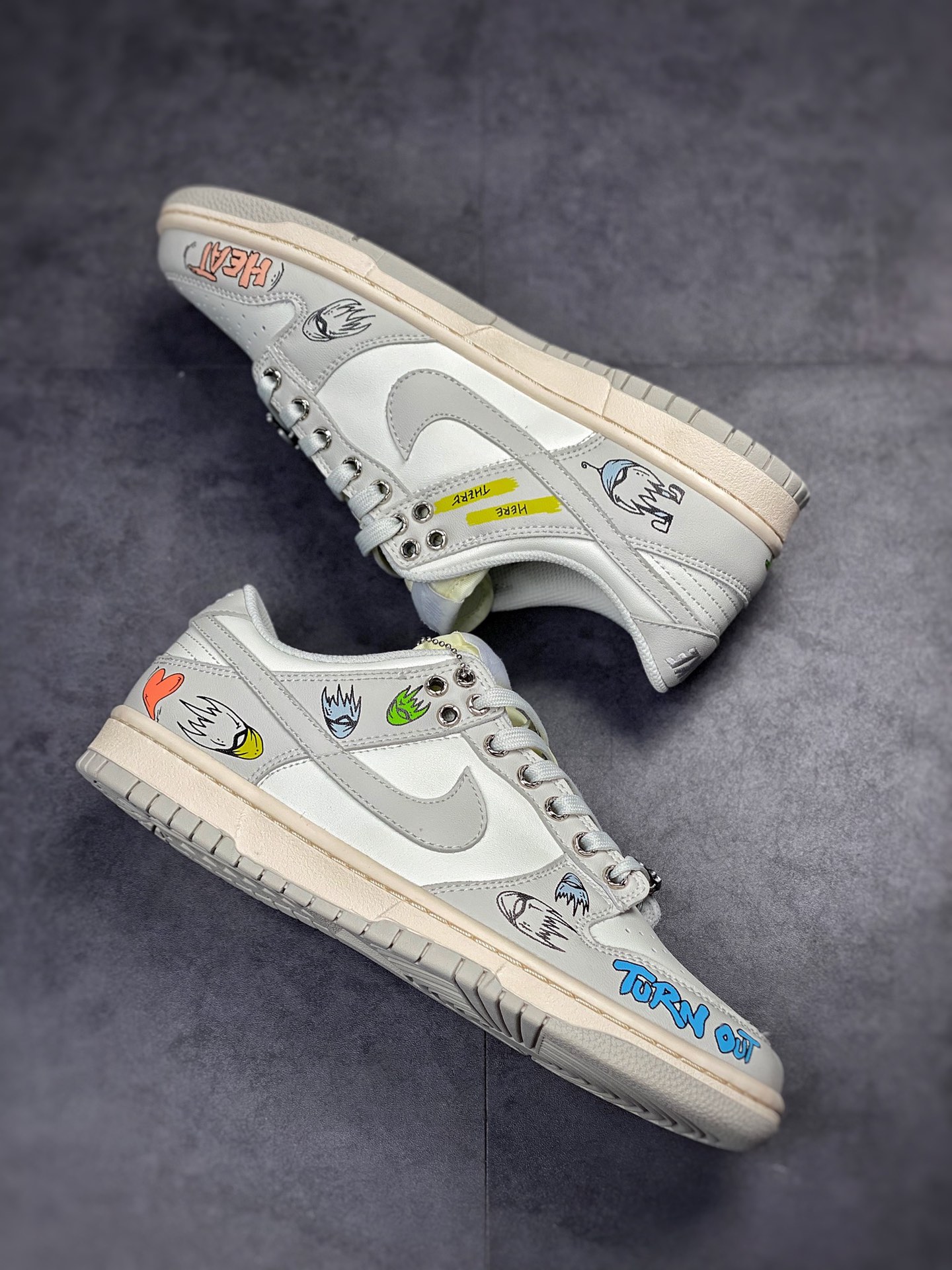 250 Nike SB Dunk Low 克罗心 灰白涂鸦 DD1503-107