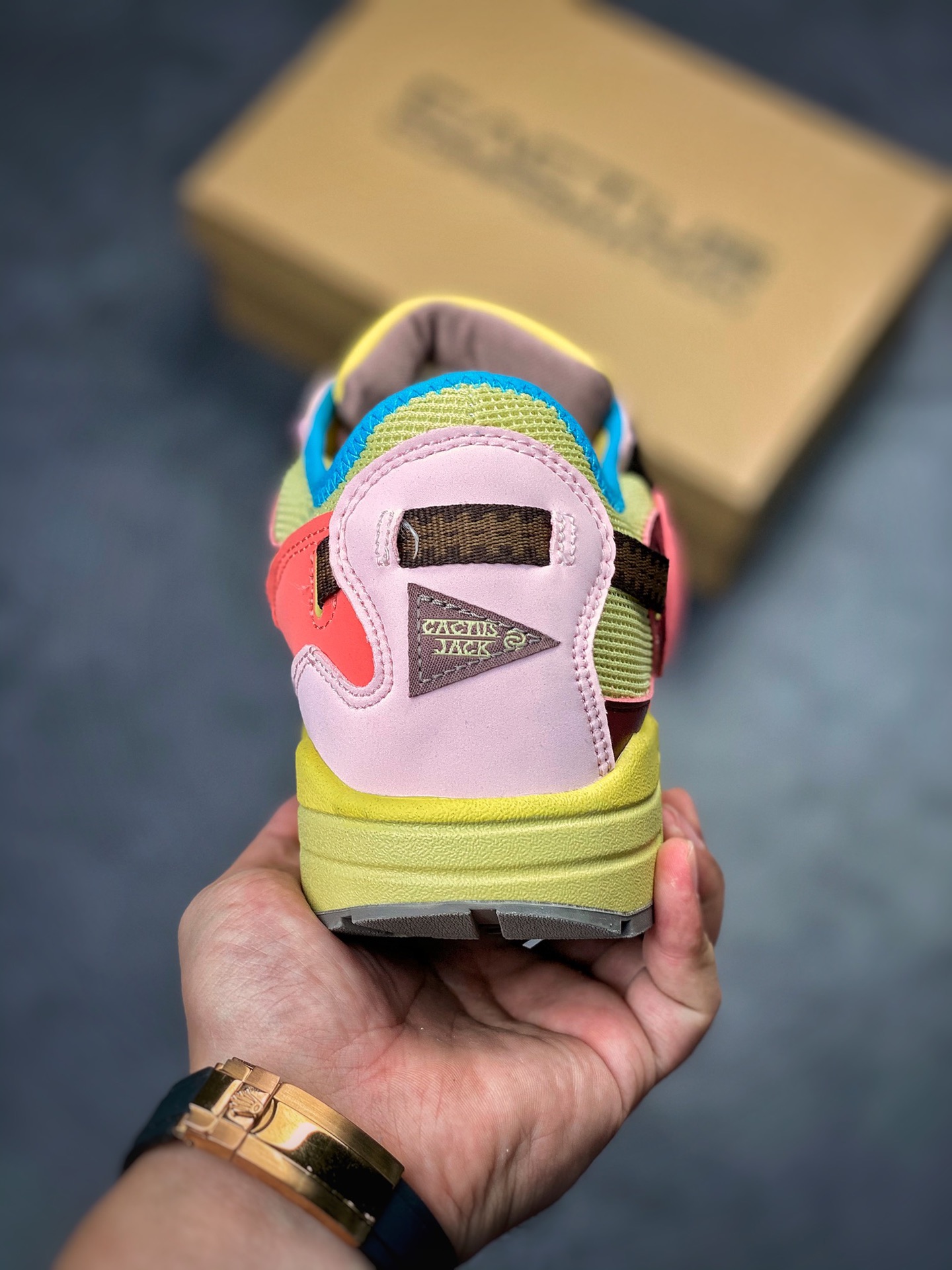 230 Travis Scoot x Nike Air Max 1 联名 复古休闲跑步鞋 DO9392-300